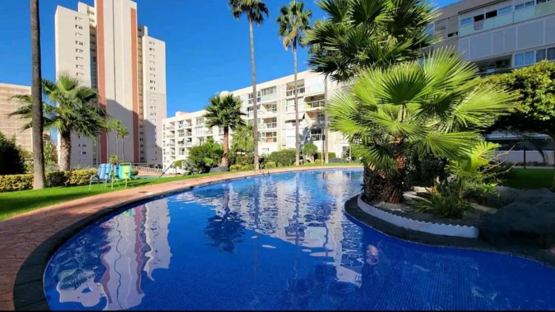 Апартаменти Vacanza Luxury Complex- Parking , Pool Only In The Summer , Rincon De Loix Бенідорм Екстер'єр фото
